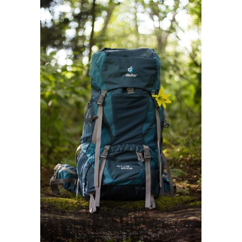Deuter ACT Lite 60+10 Womens Pack Rental