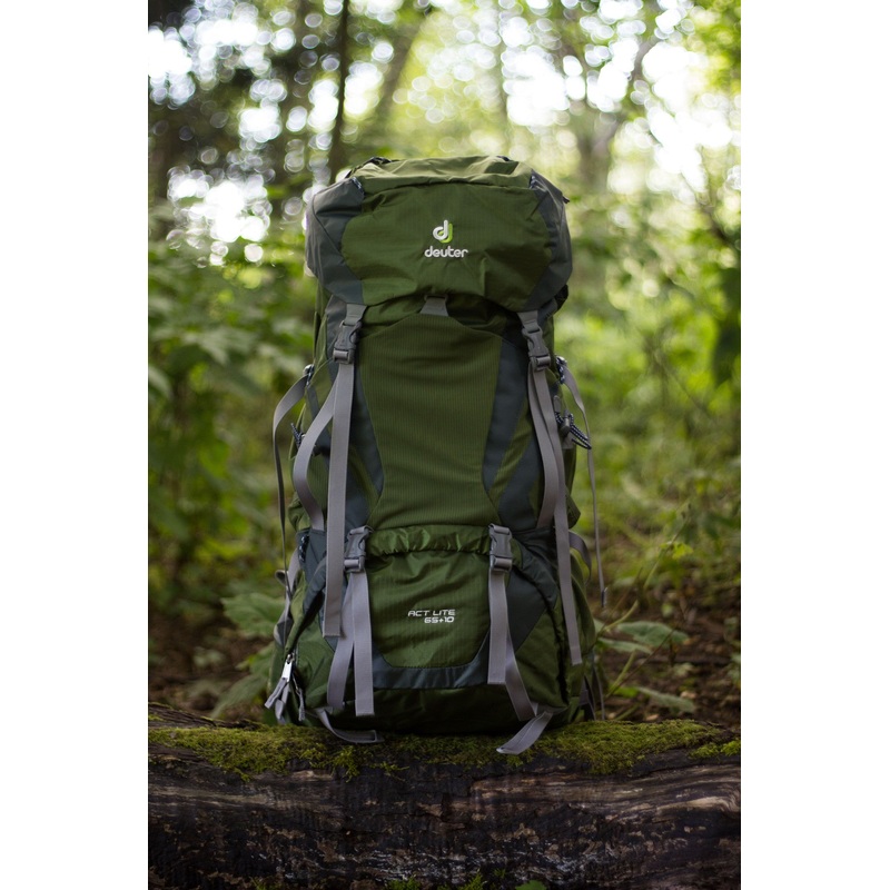 Deuter ACT Lite 65+10 Pack Rental