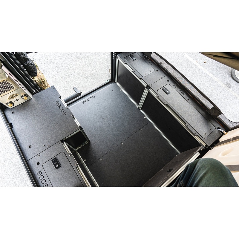 Alu-Cab Canopy Camper V2 - Chevy Colorado/GMC Canyon 2015-2022 2nd Gen. - Rear Utility Module - 5' Bed