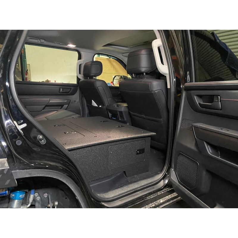 Toyota - Sequoia - 2023-Present - 3rd Gen - Explore Series - Seat Delete Plate System - Second Row with Captain's Chairs