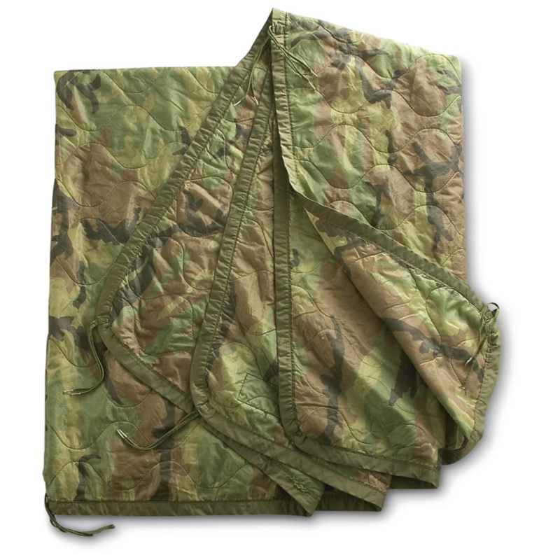 Unissued USGI M81 Woodland Poncho Liner/Woobie
