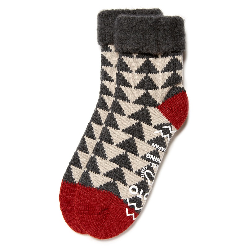 ROTOTO Comfy Room Sankaku Socks - Charcoal/Red